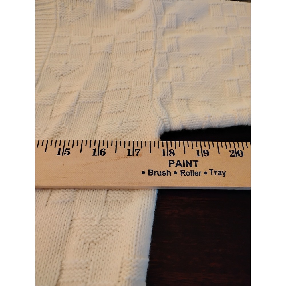 Basic Editions Girls White Knit Cardigan Heart Pattern Two Button Sweater 489 - Picture 4 of 7
